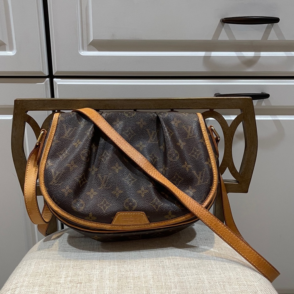 Louis Vuitton Monogram menilmontant PM